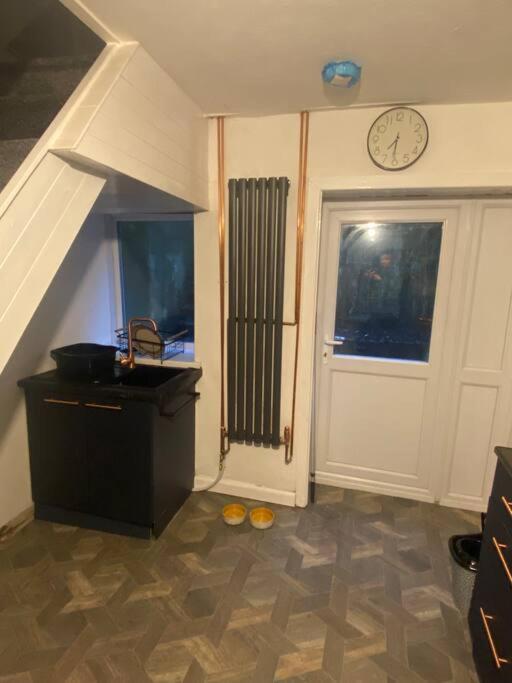 Mountain View Two Bedroom Llwynypia Esterno foto