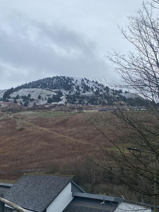 Mountain View Two Bedroom Llwynypia Esterno foto